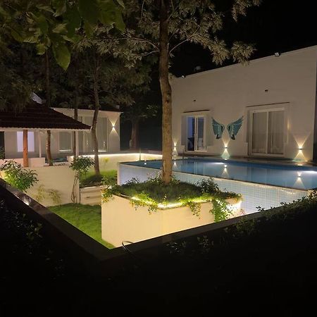 Serenity Farm Stay Hampapura ภายนอก รูปภาพ