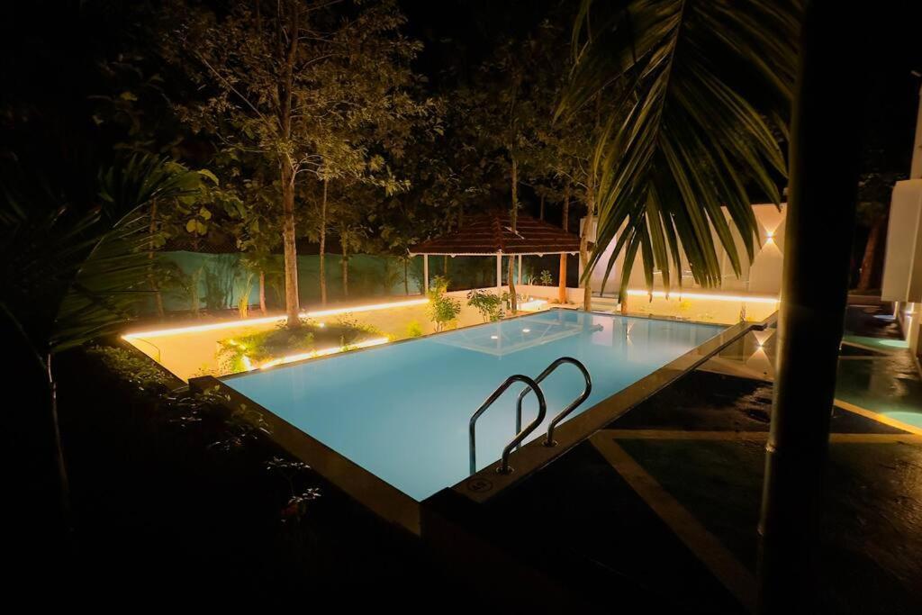 Serenity Farm Stay Hampapura ภายนอก รูปภาพ